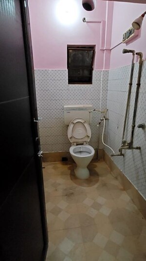 Bathroom in 2 BHK Apartment at Jhowtala – for Rent