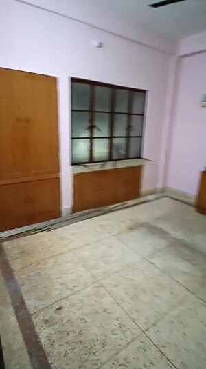 Room in 2 BHK Apartment at Jhowtala – for Rent