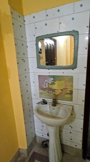 Bathroom in 2 BHK Apartment at Jhowtala – for Rent