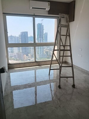 Room in 3 BHK Apartment at Kamdhenu Vogue, Sanpada – for Rent