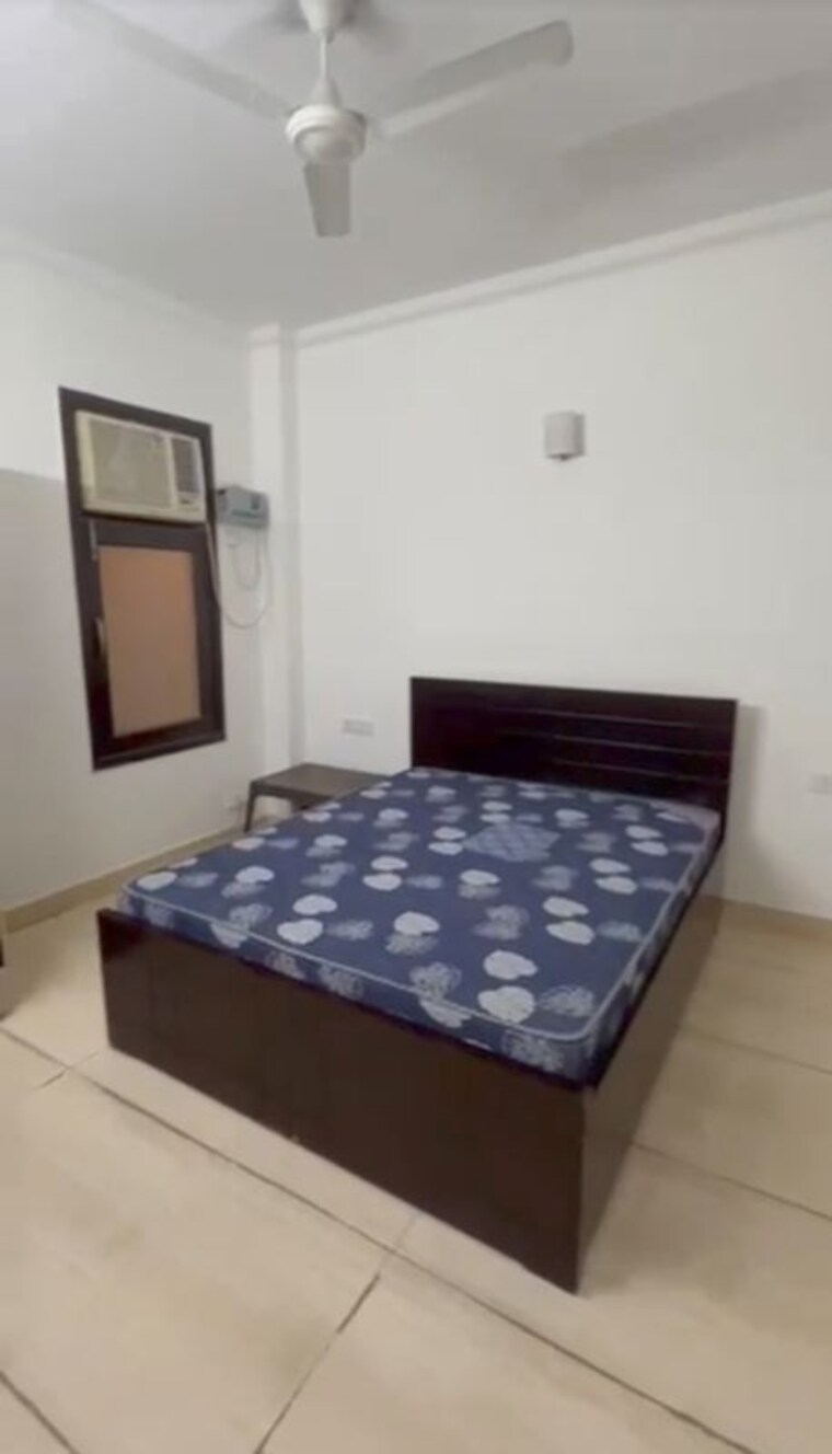 Bedroom, unitech-south-city-ii 4 Bedroom 360 Sq.Yd. Builder Floor In Sector 50 Gurgaon 10194177