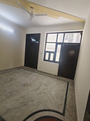 Room in 2 BHK Builder Floor at Sector 47 – for Rent