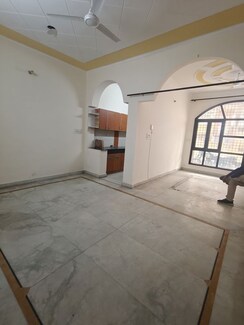 2 BHK + Pooja Room Builder Floor For Rent in Sector 47