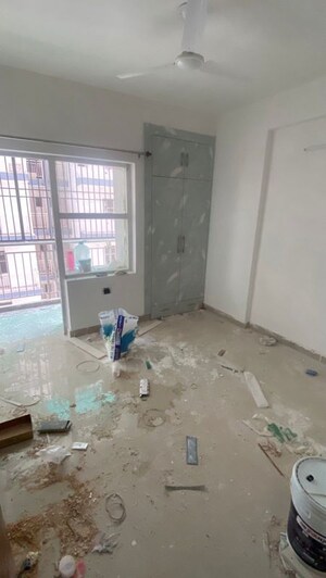 Room in 3 BHK Apartment at Adore Happy Homes Exclusive, Sector 86 – for Rent