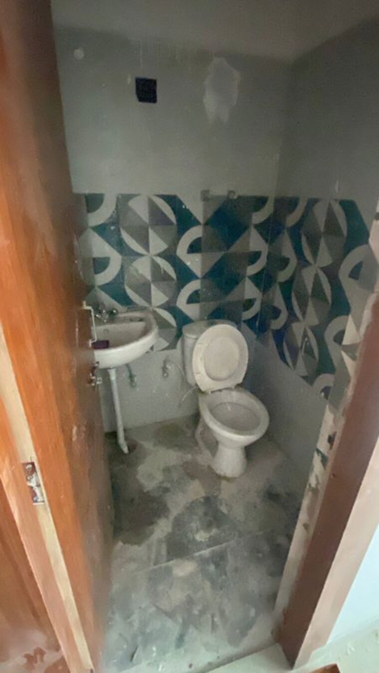 Bathroom, adore-happy-homes-exclusive 3 Bedroom 645 Sq.Ft. Apartment In Sector 86 Faridabad 10194181