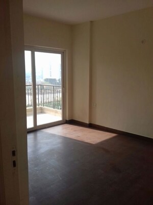 Room in 3.5 BHK Apartment at Bestech Park View Ananda, Sector 81 – for Sale