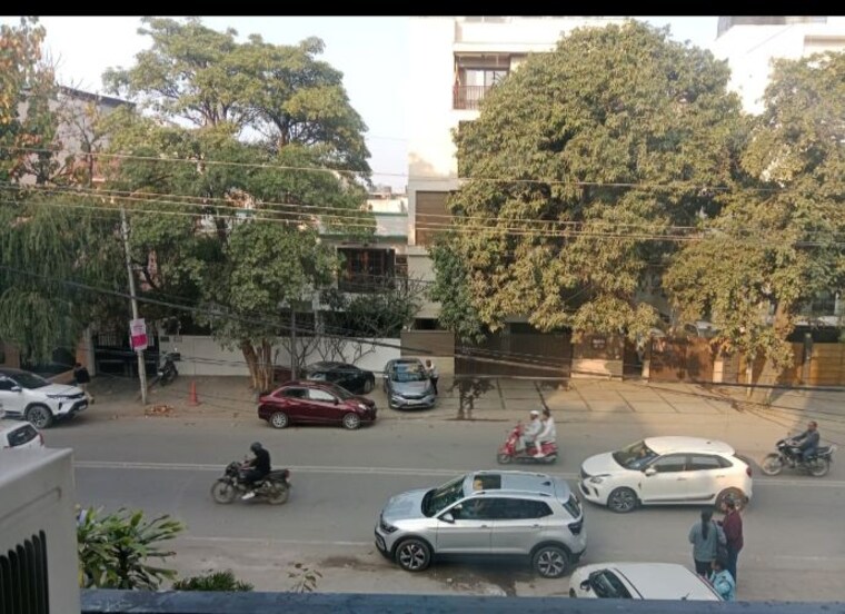  Parking, greater kailash i 1 Bedroom 650 Sq.Ft. Builder Floor In Greater Kailash I Delhi 10013960