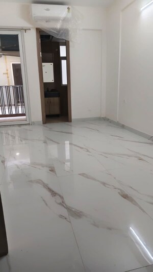 Room in 3.5 BHK Apartment at M3M Soulitude, Sector 89 – for Sale