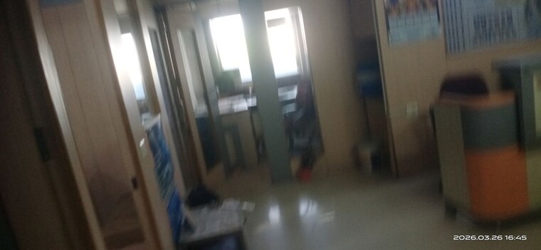 Living Room, sayajigunj Commercial Office Space 1650 Sq.Ft. In Sayajigunj Vadodara 10194223