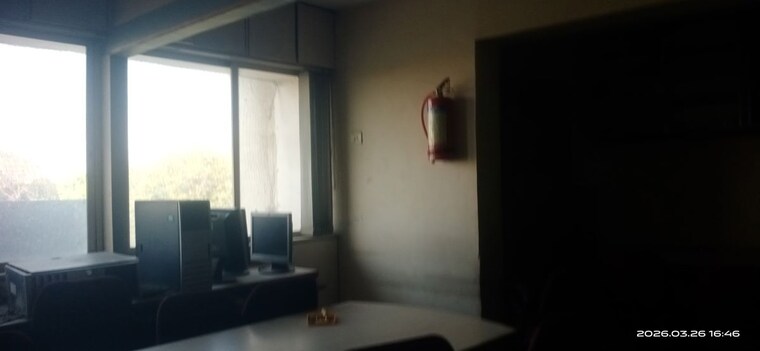 Living Room, sayajigunj Commercial Office Space 1650 Sq.Ft. In Sayajigunj Vadodara 10194223