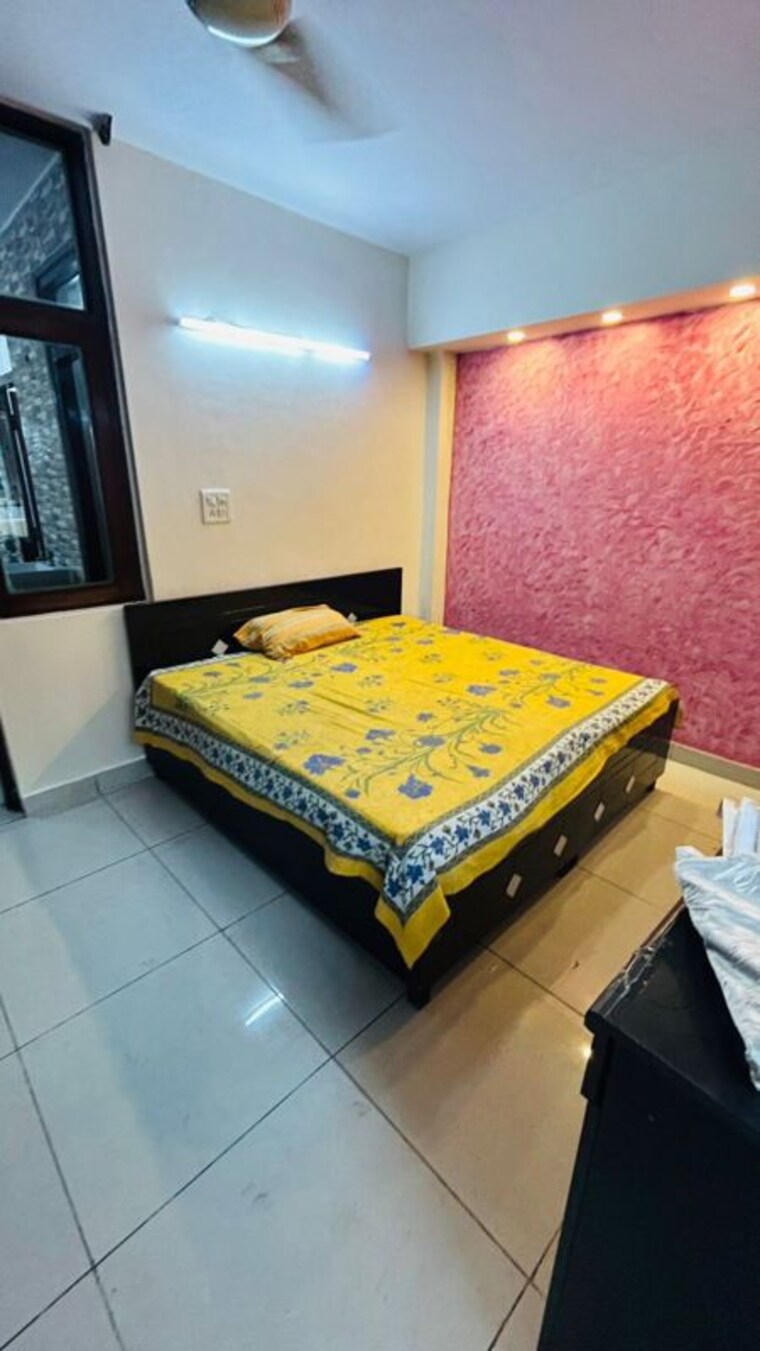 Bedroom, lajpat nagar i 2 Bedroom 200 Sq.Yd. Builder Floor In Lajpat Nagar I Delhi 10194226