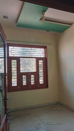 2.5 BHK + Pooja Room Builder Floor For Rent in Sector 9