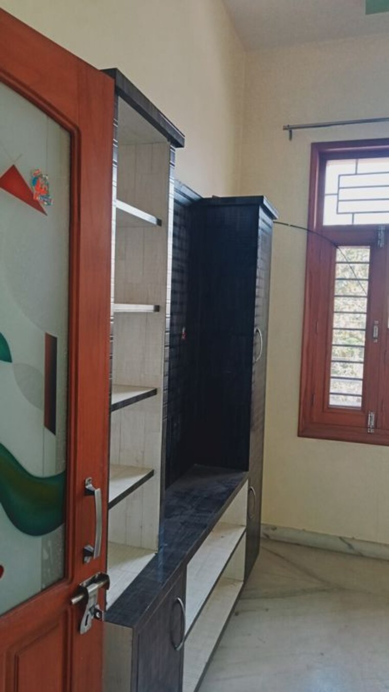 undefined, sector 9 2.5 Bedroom 250 Sq.Yd. Builder Floor In Sector 9 Hisar 10194234