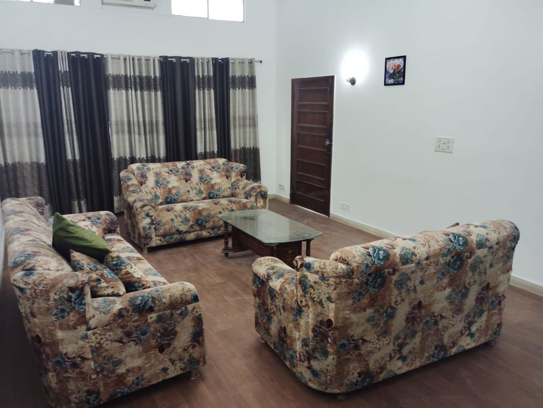 2 BHK + Pooja Room,Study Room,Extra Room Builder Floor For Rent in Greater Kailash I