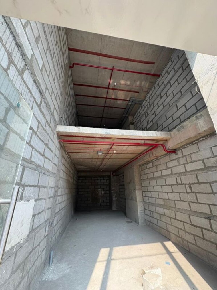 Balcony, baner gaon Commercial Showroom 1567 Sq.Ft. In Baner Gaon Pune 10194236