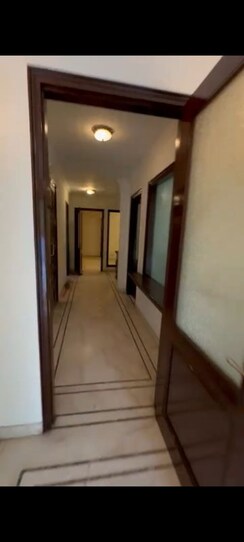 4 BHK + Pooja Room,Study Room,Extra Room Builder Floor For Rent in Sarvodaya Enclave
