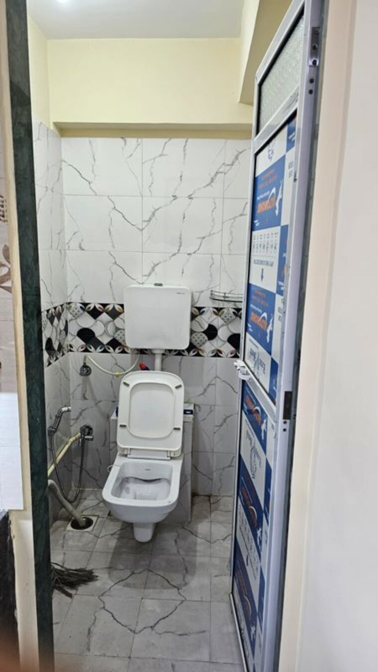 Bathroom, laxmi-heights-malad 2 Bedroom 604 Sq.Ft. Apartment In Malad West Mumbai 10194251