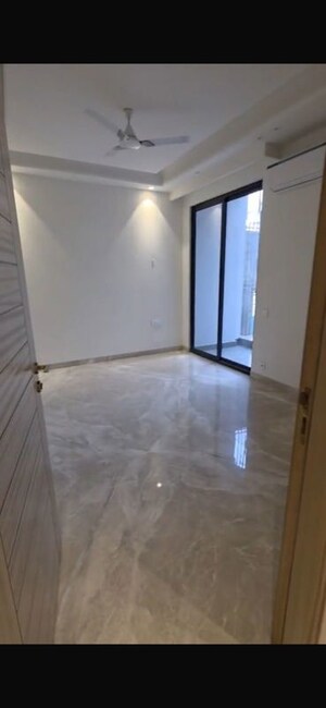 Room in 4 BHK Builder Floor at Anand Niketan – for Rent