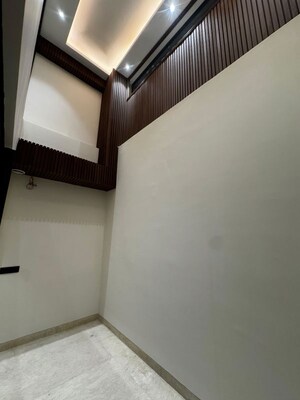 Room in 4 BHK Builder Floor at Gulmohar Park – for Rent