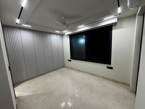 Room in 4 BHK Builder Floor at Gulmohar Park – for Rent