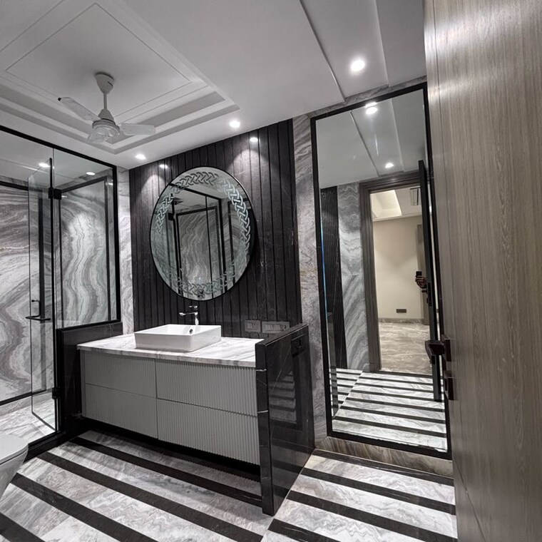 Kitchen, gulmohar park 4 Bedroom 300 Sq.Yd. Builder Floor In Gulmohar Park Delhi 9810632