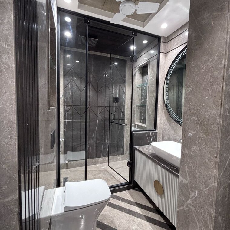 undefined, gulmohar park 4 Bedroom 300 Sq.Yd. Builder Floor In Gulmohar Park Delhi 9810632