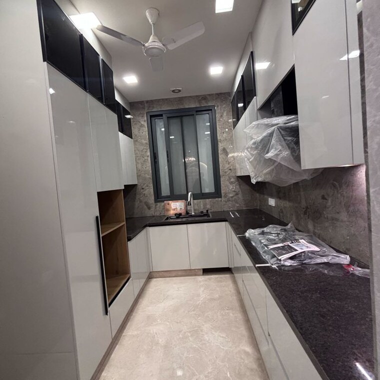 Kitchen, hauz khas 3 Bedroom 200 Sq.Yd. Builder Floor In Hauz Khas Delhi 9781665