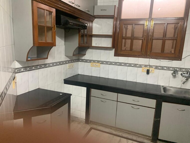 Kitchen, anand niketan 4 Bedroom 300 Sq.Yd. Builder Floor In Anand Niketan Delhi 9705835