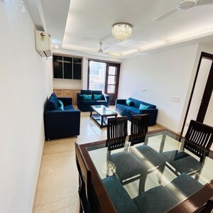 Master Bedroom in 3 BHK Builder Floor at Safdarjung Development Area – for Rent