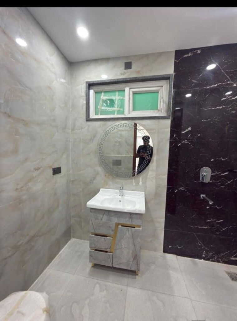 Bathroom, ansal-api-versalia 4 Bedroom 300 Sq.Yd. Builder Floor In Sector 67a Gurgaon 10194257
