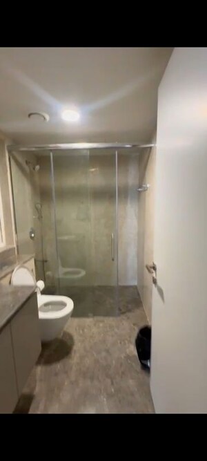 Furnished Amenities in 5 BHK Apartment at DLF One Midtown, Moti Nagar – for Rent