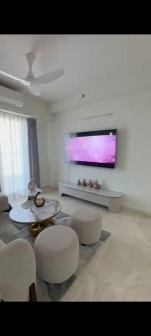 Bathroom in 5 BHK Apartment at DLF One Midtown, Moti Nagar – for Rent