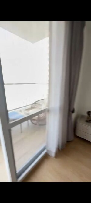 Bathroom in 5 BHK Apartment at DLF One Midtown, Moti Nagar – for Rent