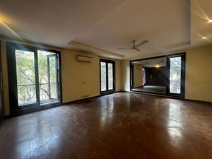 4 BHK Builder Floor For Rent in South Extension ii