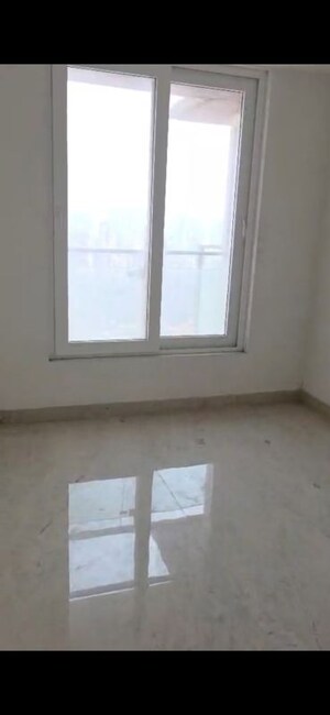 Room in 3 BHK Apartment at ND Palai Towers, Goregaon West – for Rent