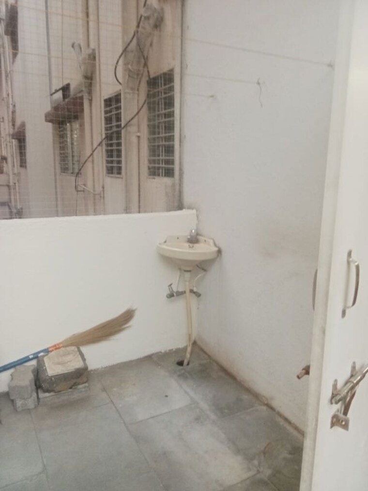 Bathroom, anandvan-residency 1 Bedroom 628 Sq.Ft. Apartment In Anand Nagar Pune 10194299