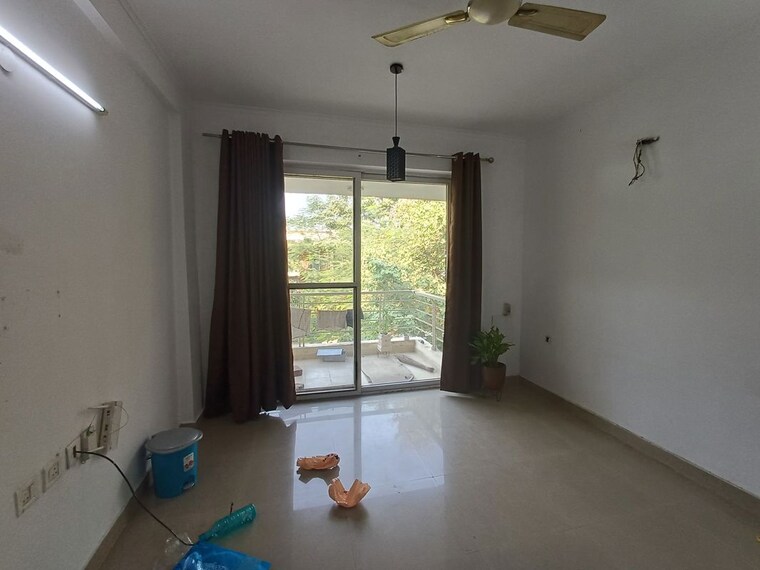 Room, unitech-uniworld-resorts-the-residences 5 Bedroom 500 Sq.Yd. Villa In Sector 33 Gurgaon 10194300