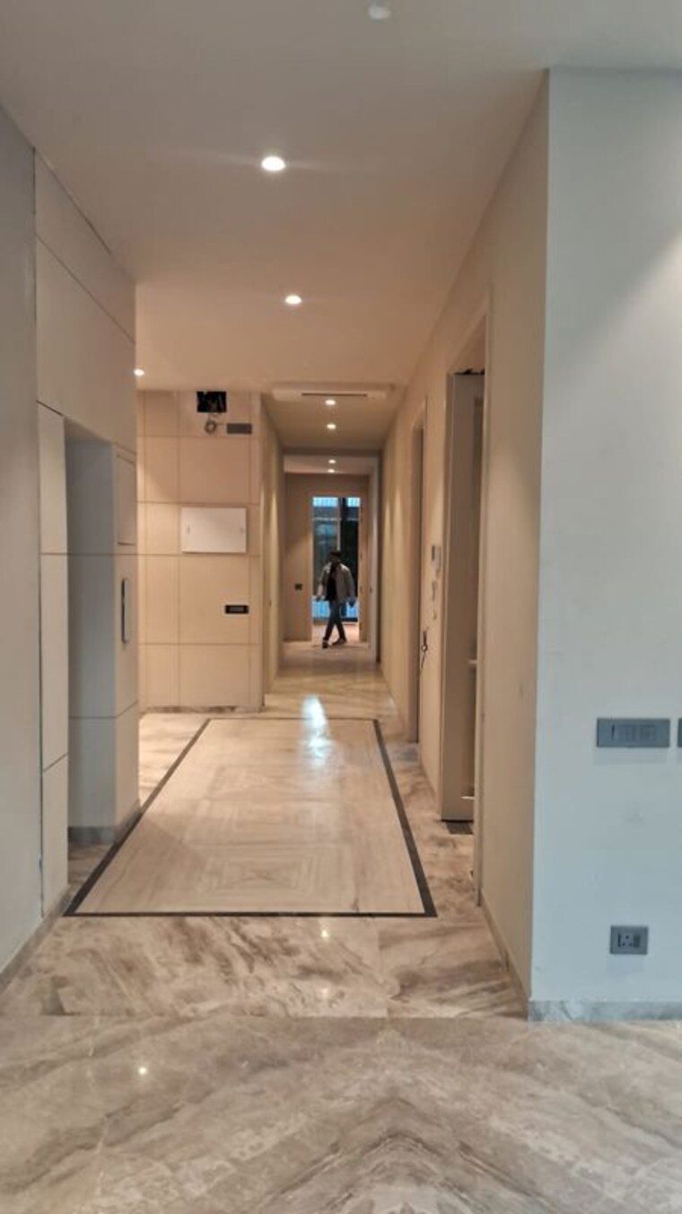 undefined, hauz khas enclave 4 Bedroom 600 Sq.Yd. Builder Floor In Hauz Khas Enclave Delhi 10194301