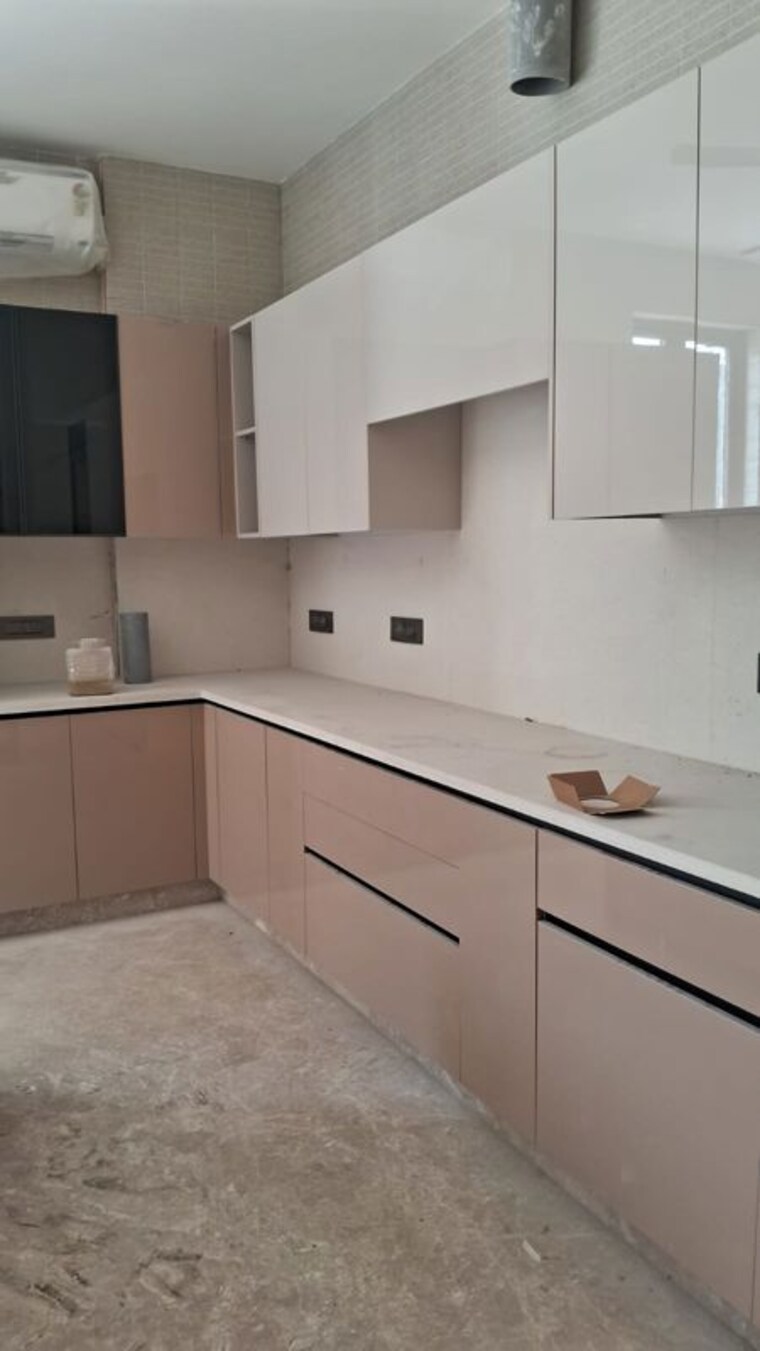 Kitchen, hauz khas enclave 4 Bedroom 600 Sq.Yd. Builder Floor In Hauz Khas Enclave Delhi 10194301