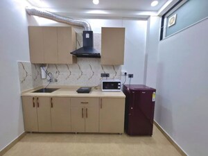 Master Bedroom in 1 BHK Builder Floor at Sector 31 – for Rent