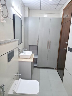 Master Bedroom in 1 BHK Builder Floor at Sector 31 – for Rent