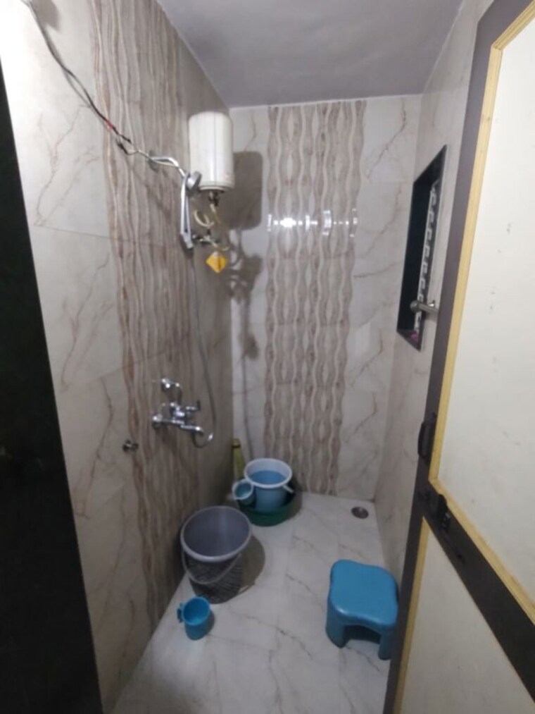 Bathroom, kothrud 2 Bedroom 1000 Sq.Ft. Apartment In Kothrud Pune 10194328