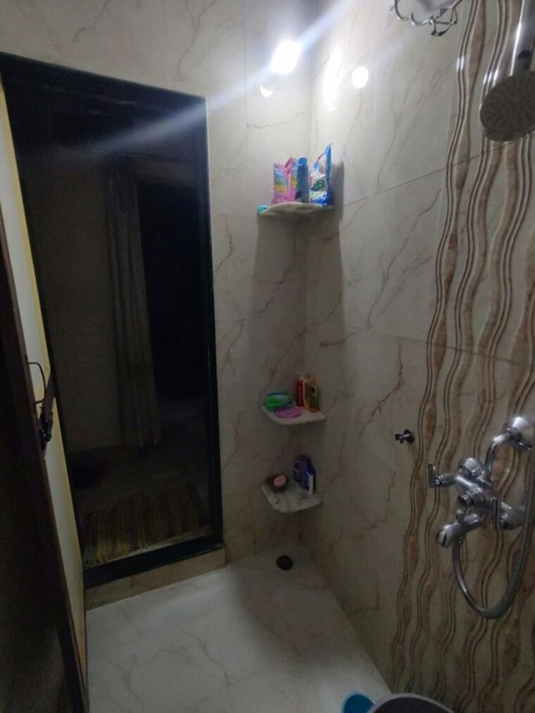 Bathroom, kothrud 2 Bedroom 1000 Sq.Ft. Apartment In Kothrud Pune 10194328
