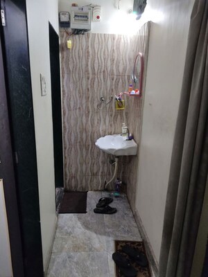 Bathroom in 2 BHK Apartment at Kothrud – for Rent