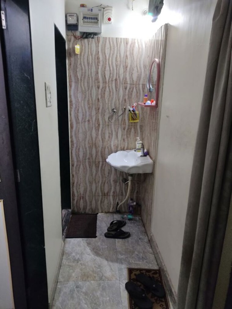 Bathroom, kothrud 2 Bedroom 1000 Sq.Ft. Apartment In Kothrud Pune 10194328