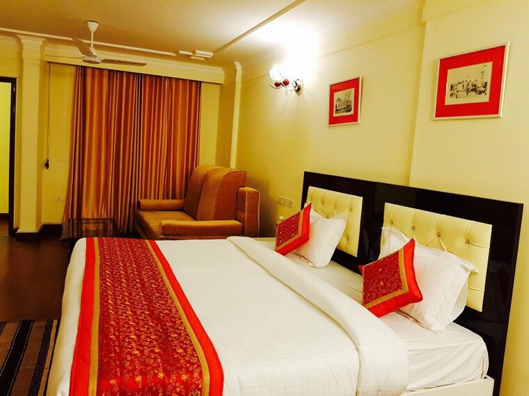 Bedroom, greater kailash ii 5 Bedroom 550 Sq.Yd. Builder Floor In Greater Kailash ii Delhi 10194273