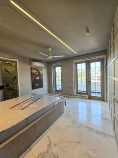 2 BHK + Pooja Room Apartment For Rent in Dlf Cyber City