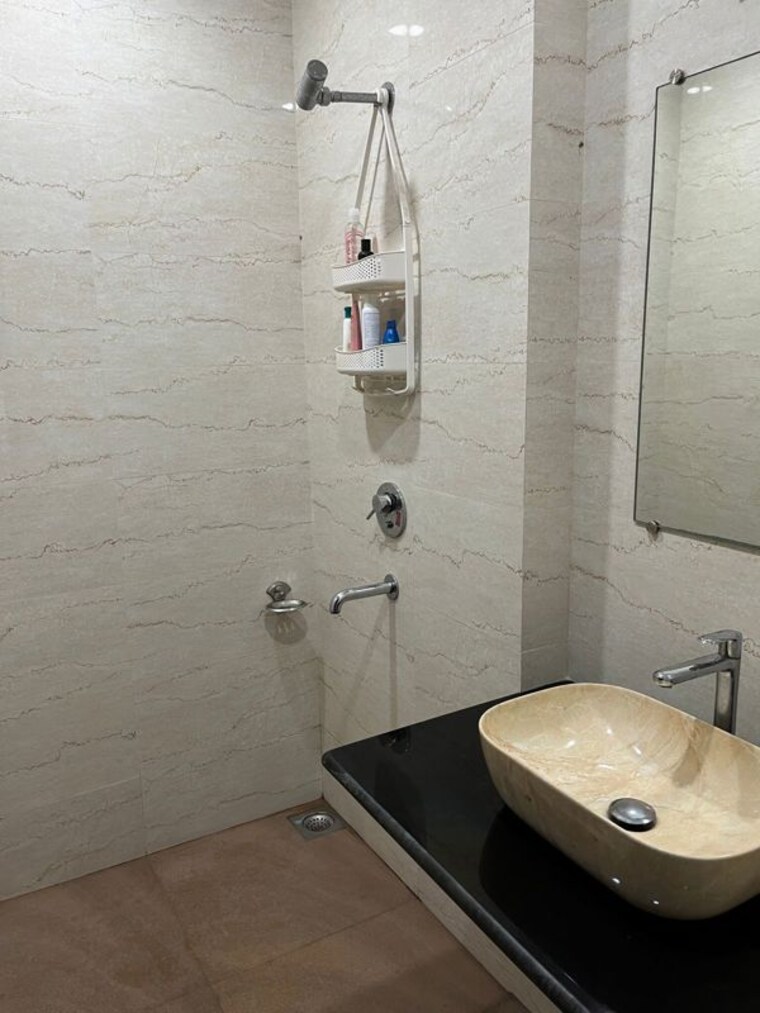 Bathroom, oberoi-realty-woods 2.5 Bedroom 1210 Sq.Ft. Apartment In Goregaon East Mumbai 10194358