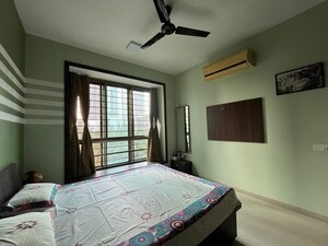 2.5 BHK Apartment For Rent in Oberoi Realty Woods, Goregaon East