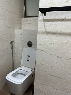 Bathroom in 2.5 BHK Apartment at Oberoi Realty Woods, Goregaon East – for Rent